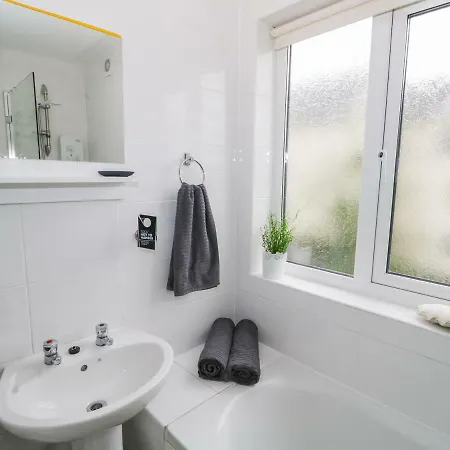 Olivia's Hideaway * Windermere