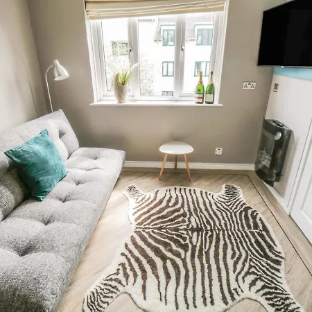 Olivia's Hideaway * Windermere
